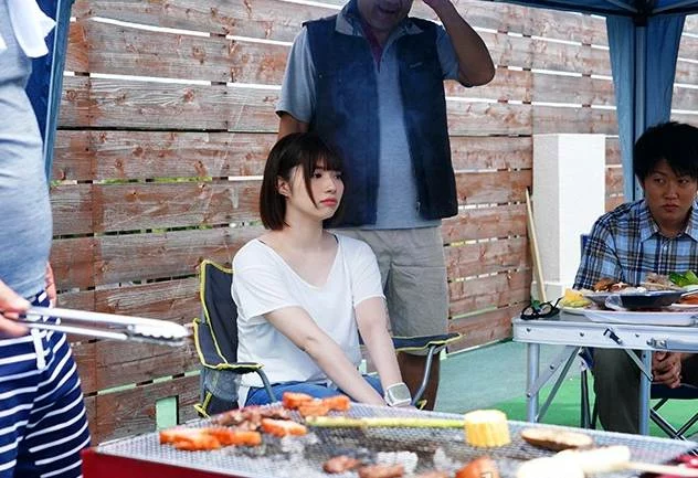 Cắm trại ba ngày hai đêm cùng 2 gã hàng xóm già dê